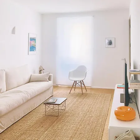 Design Loft In The Heart Of -bright For 4 Appartamento Olbia