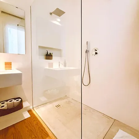 Appartamento Design Loft In The Heart Of -bright For 4